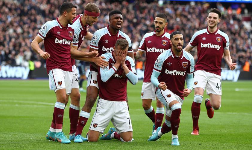 于帕梅卡诺：孔帕尼非常出色，我欠他很多；事情还没有结束