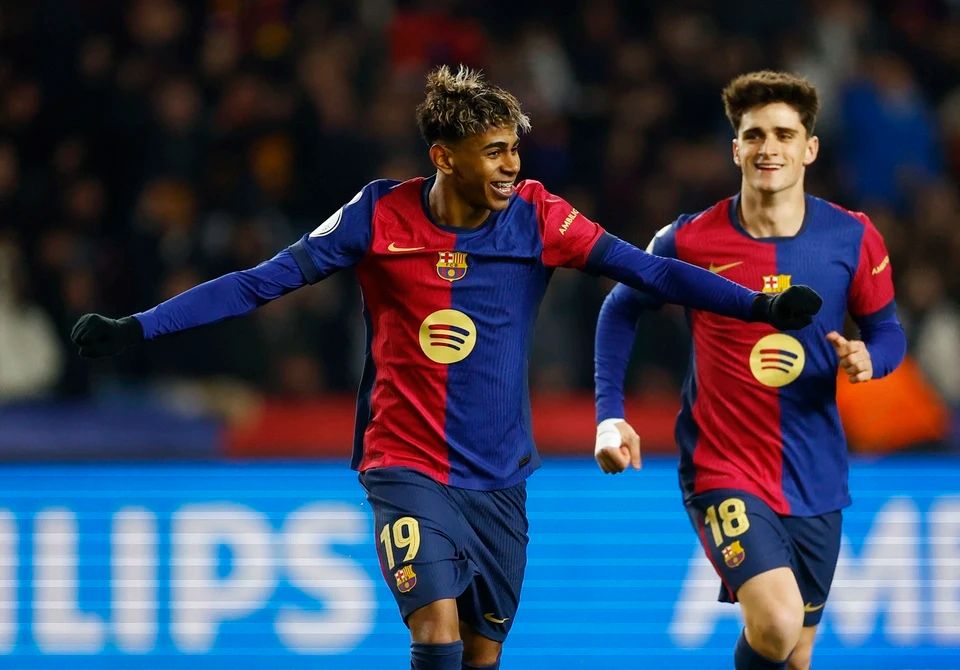 中场核心连续送出致命直塞