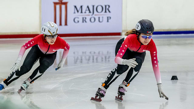 北京男篮在俱乐部杯首战惨败，内线劣势明显，外援表现疲软，青岛男篮以较大优势取胜。