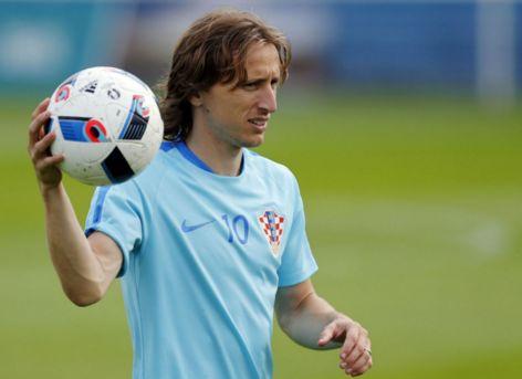 燃！400华人绿茵逐梦老挝 华人世界杯雏形初现